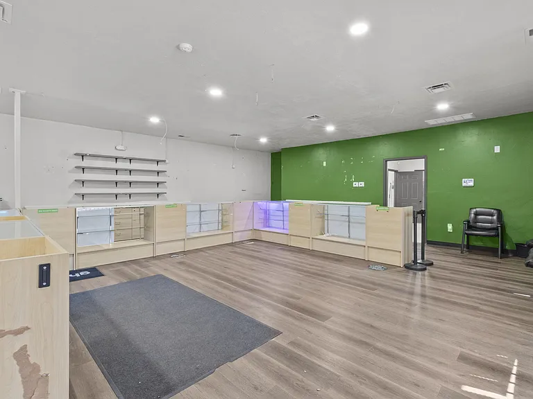 360 Sudderth Dr #1 — Photo 22