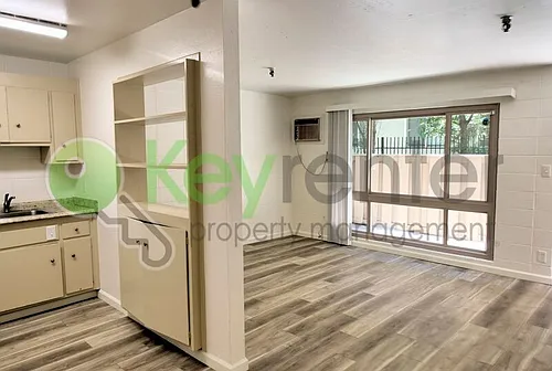 2320 P St #105 Photo 1