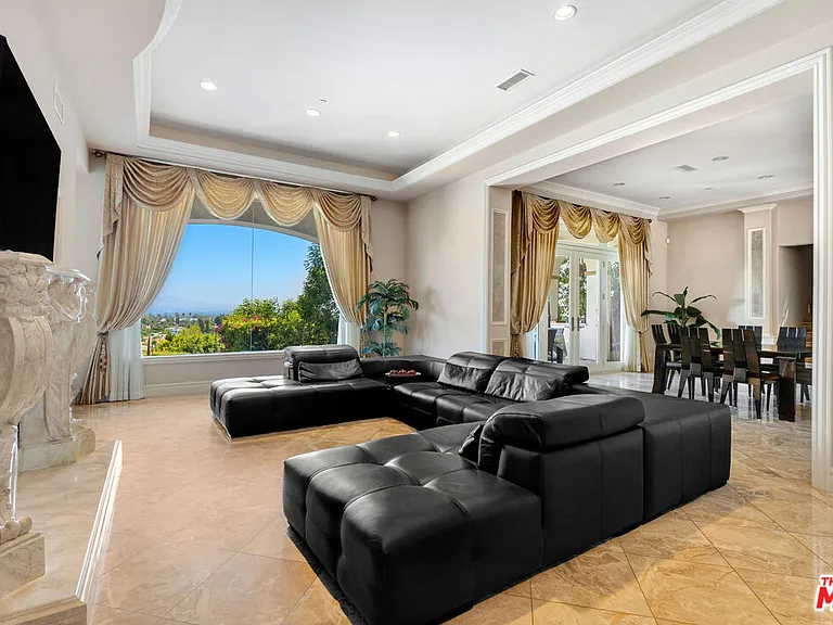 18047 Karen Dr — Photo 6