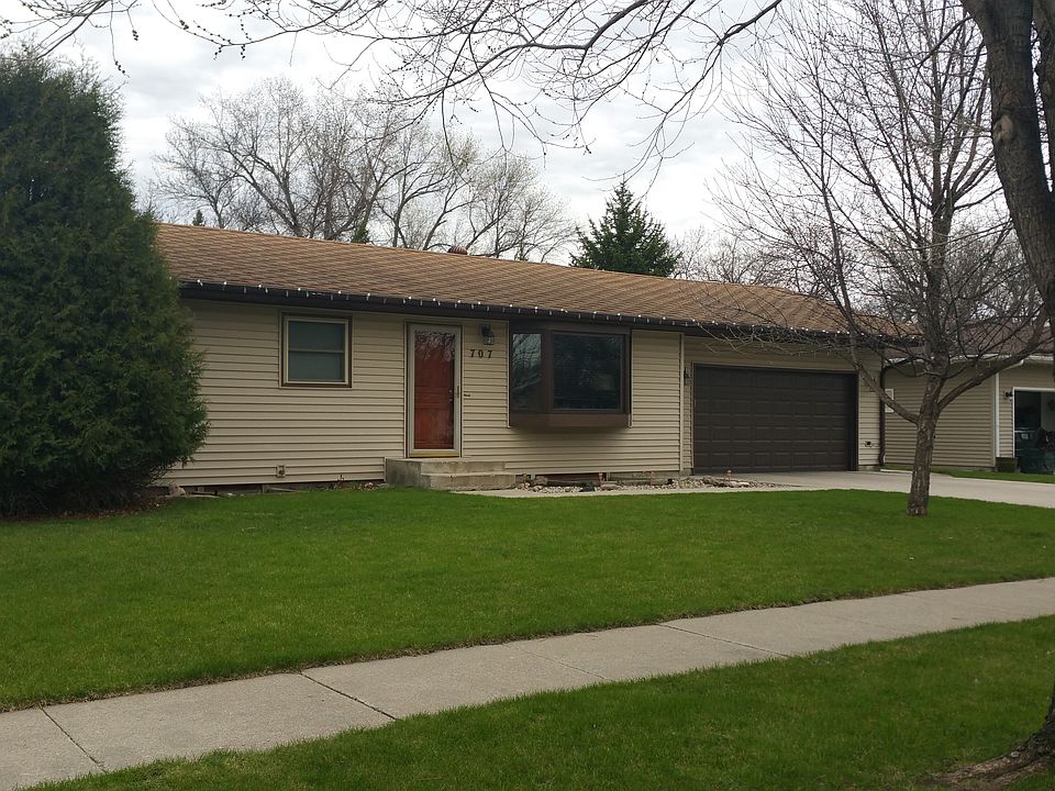 707 6th St W