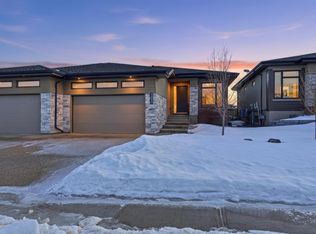 4605 Knight Point E, Edmonton, AB T6W 4B7