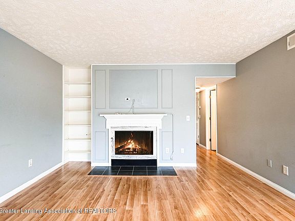 4th image of 2024 Hamilton Rd APT 101