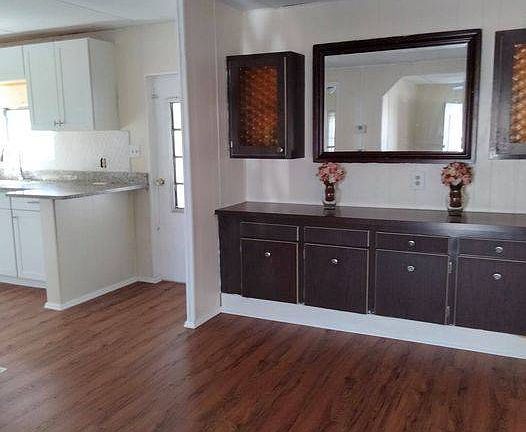3rd image of 1 Aragon Ln