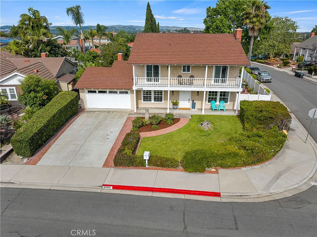 Building Photo - 24935 Spadra Ln