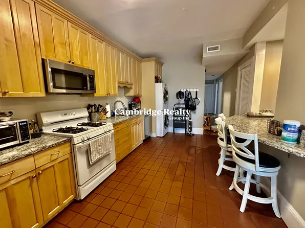 5 Sachem St, Roxbury Crossing, MA