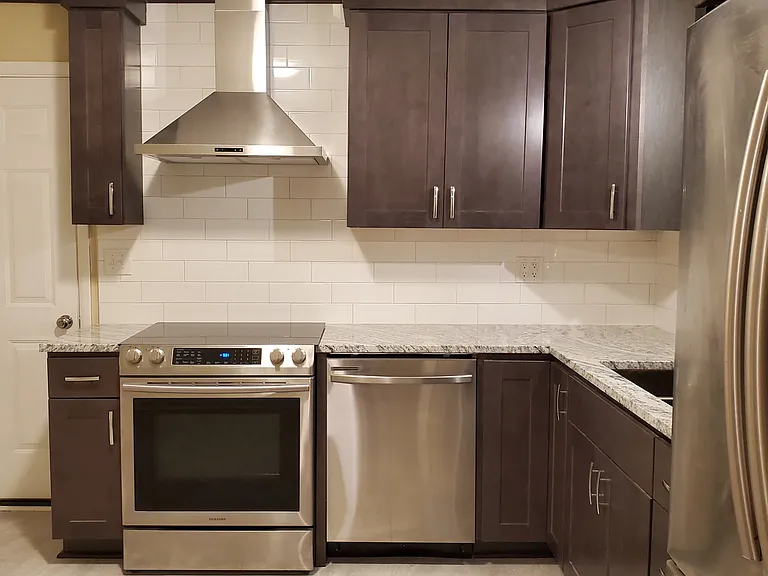 303 Pleasant Dr — Photo 8