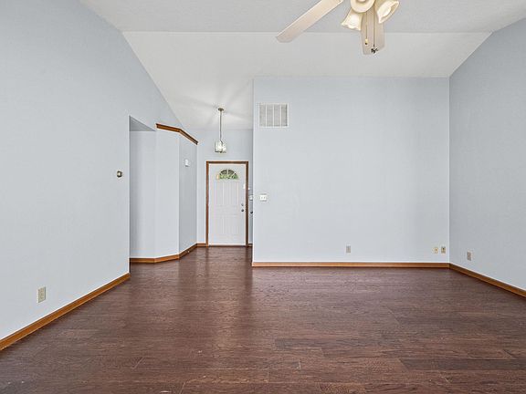 5th image of 4338 Hadley Ct