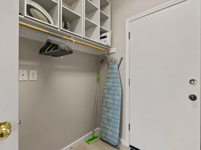 10640 Arbor Way — Photo 24