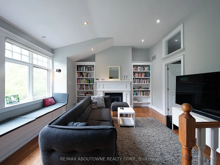 1290 Braeside Dr — Photo 20