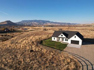 10020 E Gatfield Rd, Emmett, ID 83617