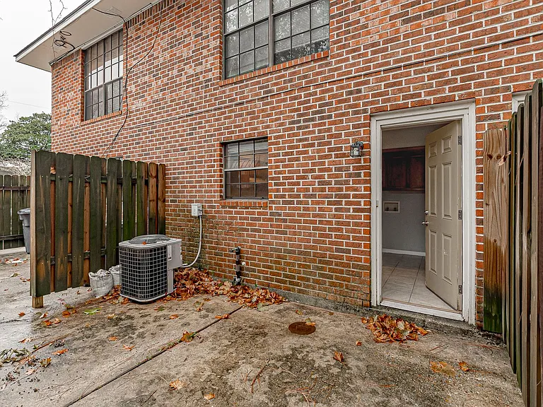 3711 Cole Dr #2 — Photo 7