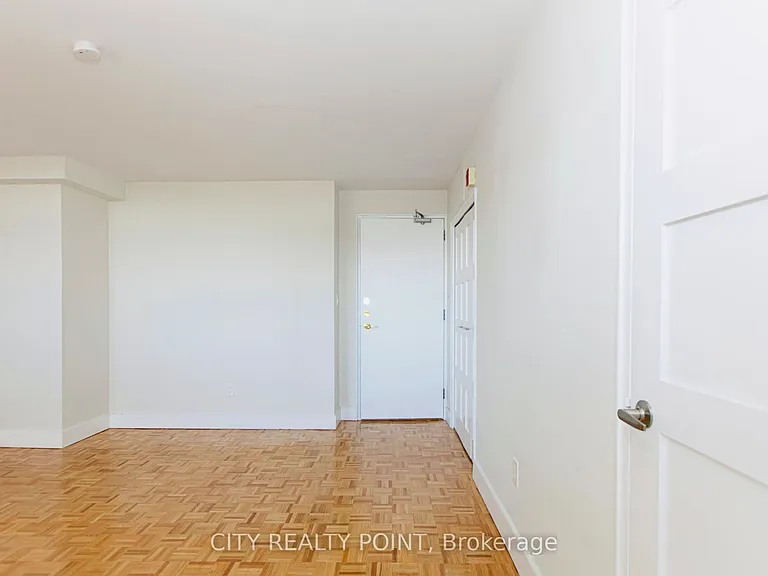 490 Eglinton Ave E #201 — Photo 7