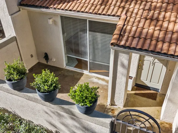 22317 Mission Cir, Chatsworth, CA 91311