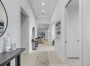 9530 Seagrape Dr, Vero Beach, FL 32963