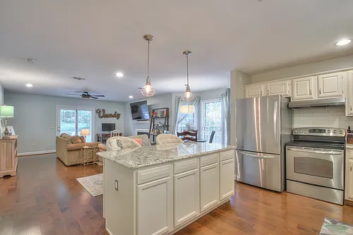 3321 Lealand Ln Photo 1