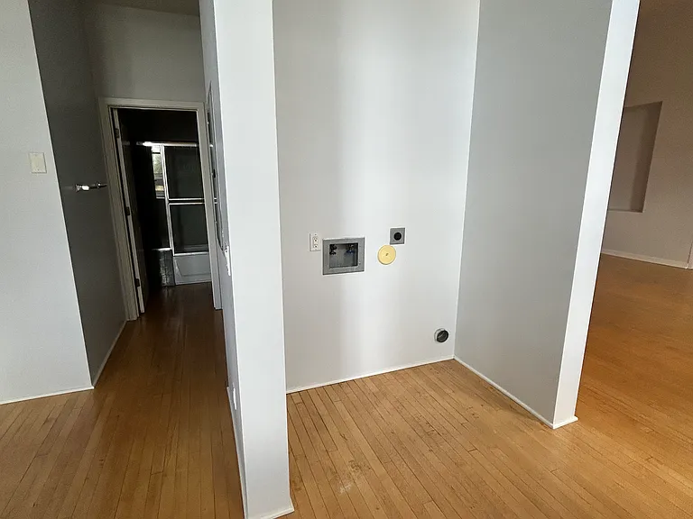 460 S 6th Ave #1106 — Photo 17