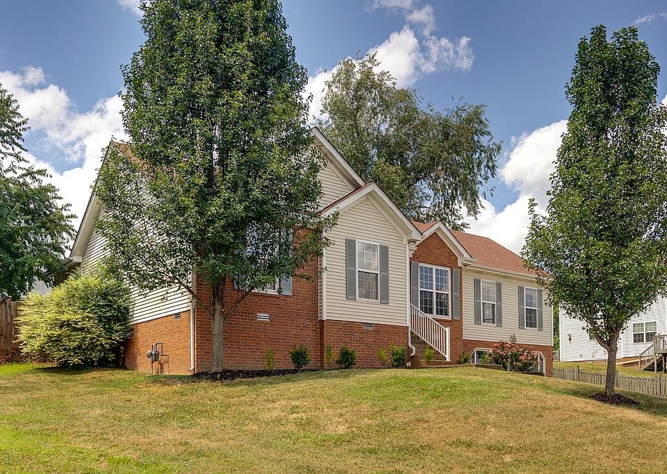 1st image of 2761 Aston Woods Ln