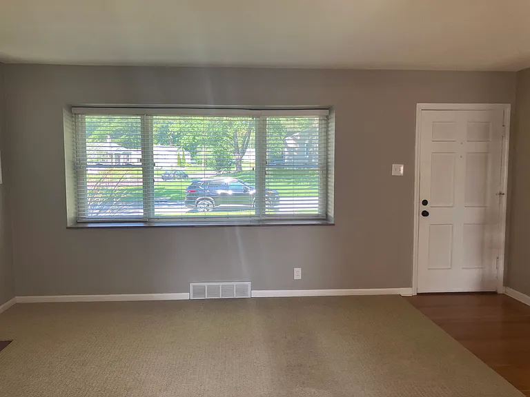 670 Selma Ave — Photo 9