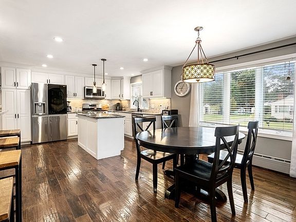 5th image of 57 Maury Ln