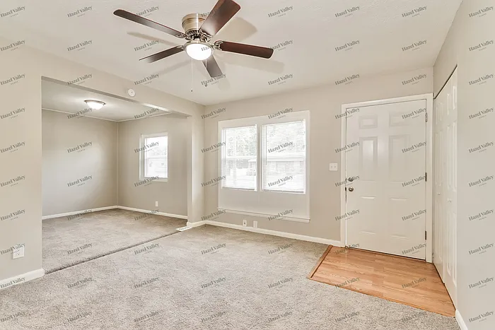 3 bed, 1.5 bath, 1242 sqft, $1,770 — Photo 4