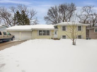 8301 Quinn Rd, Bloomington, MN 55437