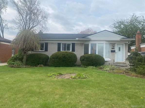 27547 Windsor St, Garden City, MI 48135