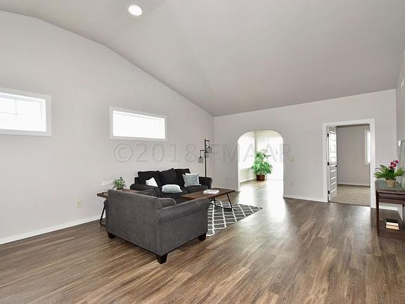 5th image of 3778 7th St E