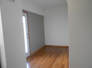 27 N Butler St APT 205, Madison, WI 53703