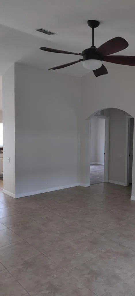 590 Pasaje Ave — Photo 2