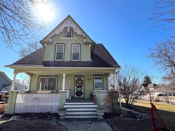 421 Cedar St, Nashua, IA 50658