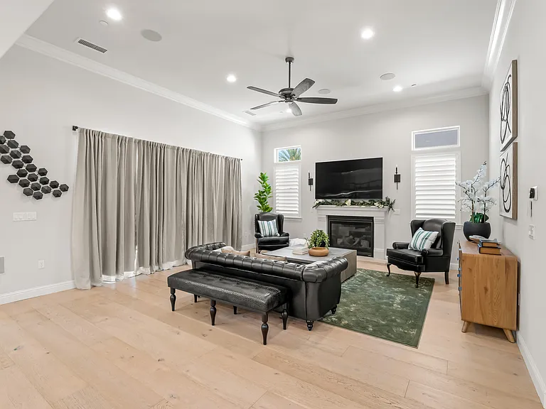 11865 N Ridgeway Dr — Photo 12