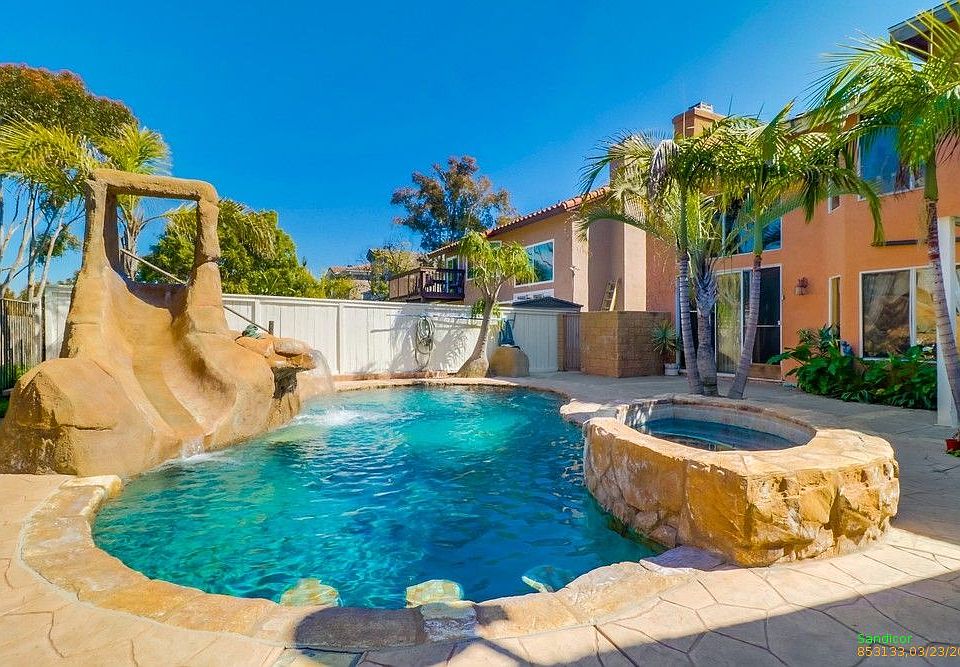 1st image of 1013 Cordova Dr