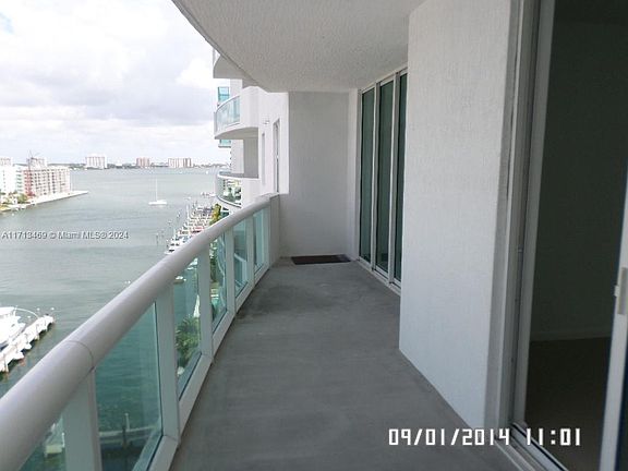 3rd image of 7910 Harbor Island Dr APT 1001
