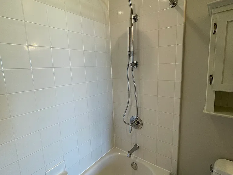 4101 Albemarle St NW #412 — Photo 9