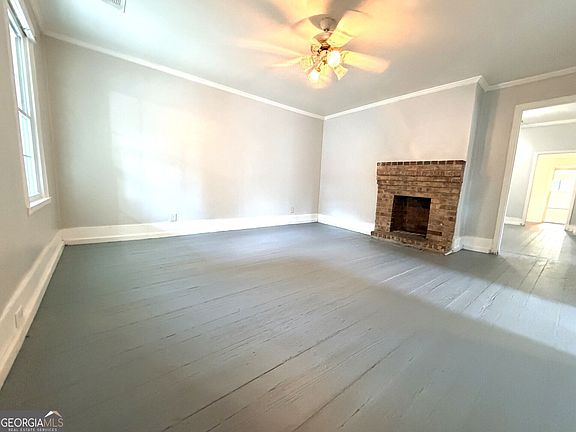 3rd image of 23 Walker St