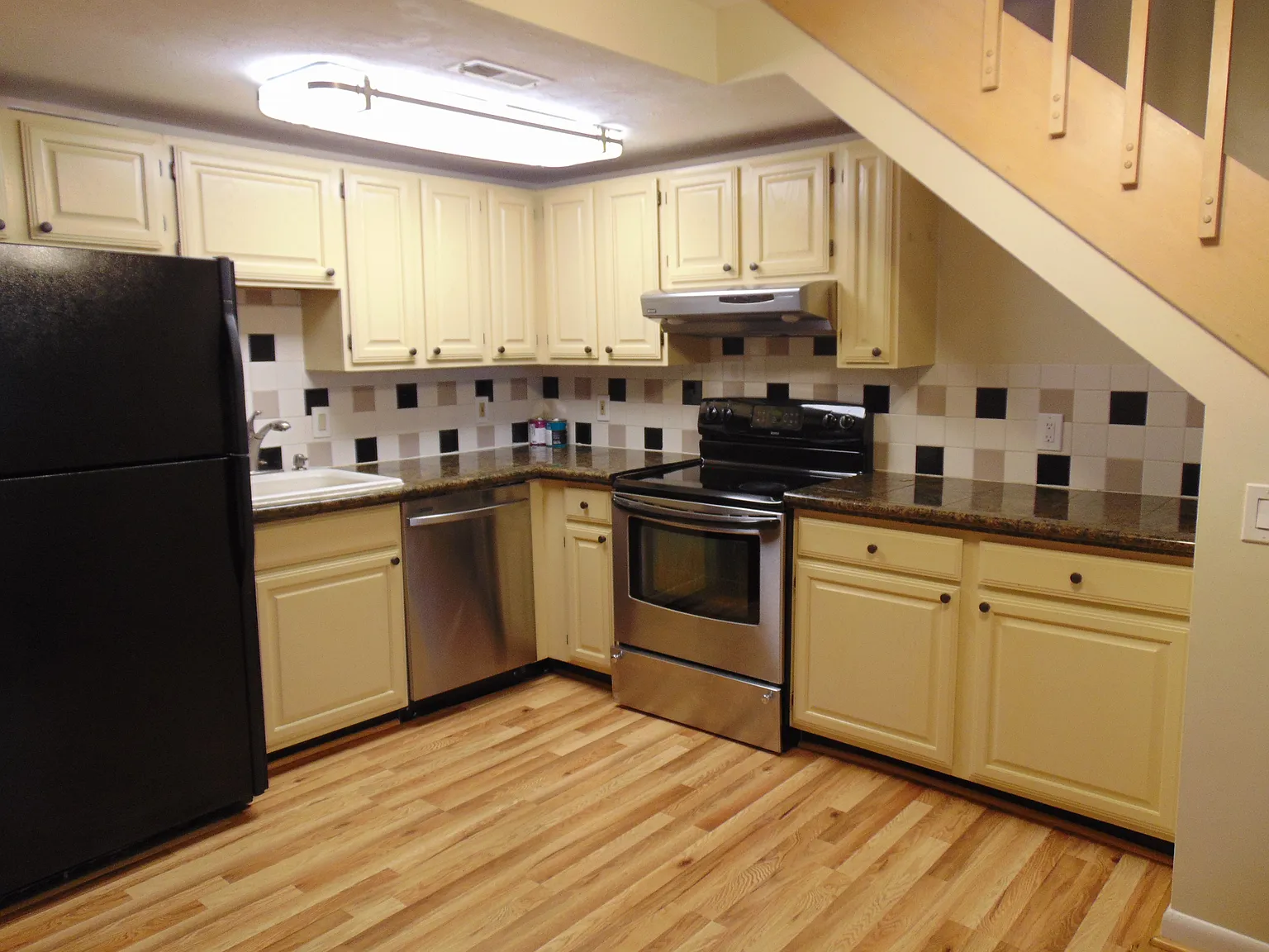 1 bed, 706 sqft, $2,200 — Photo 4