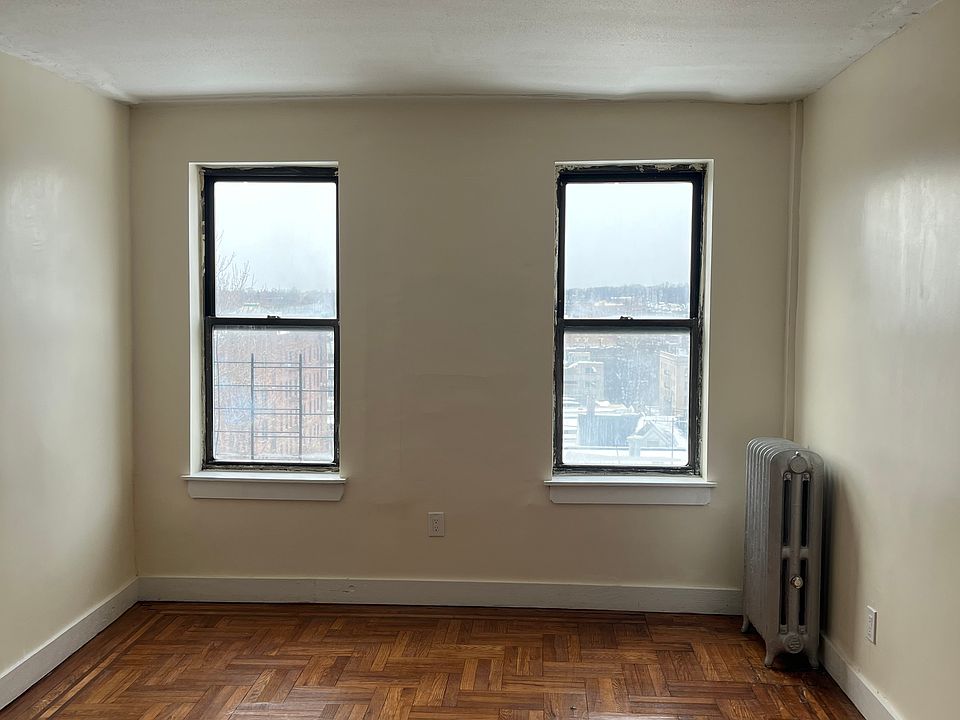 1st image of 686 E 234th St #10