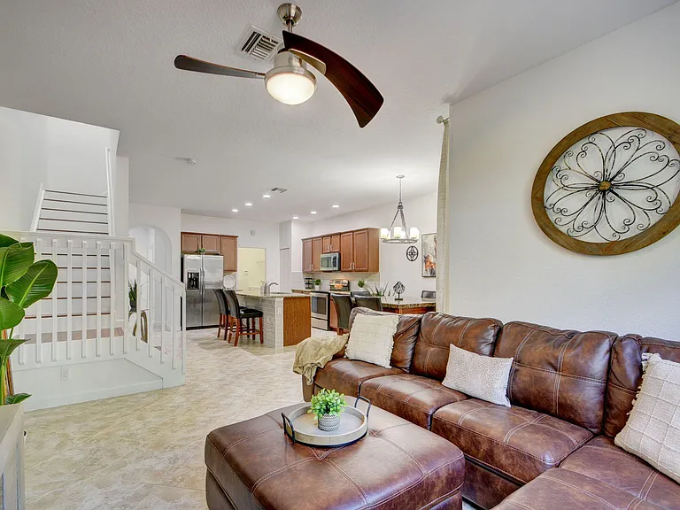 10342 Wellington Parc Dr — Photo 6