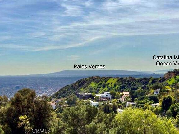 3rd image of 7218 Mulholland Dr