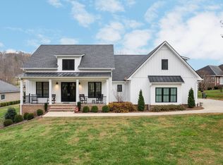 120 Quail Ridge Rd, Johnson City, TN 37601