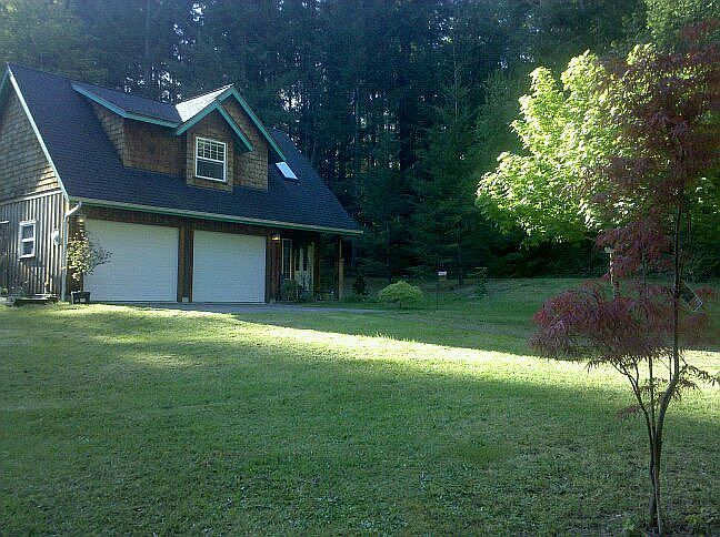 1st image of 1043 SE Swofford Ln