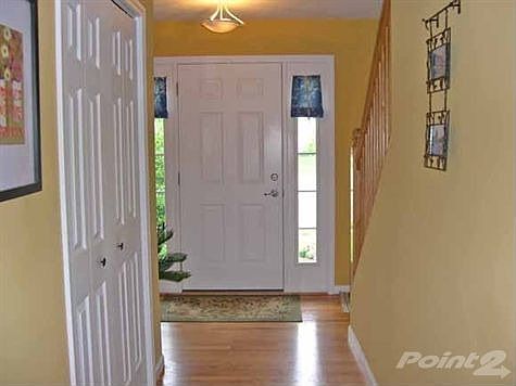 Hardwood Flooring in the Foyer