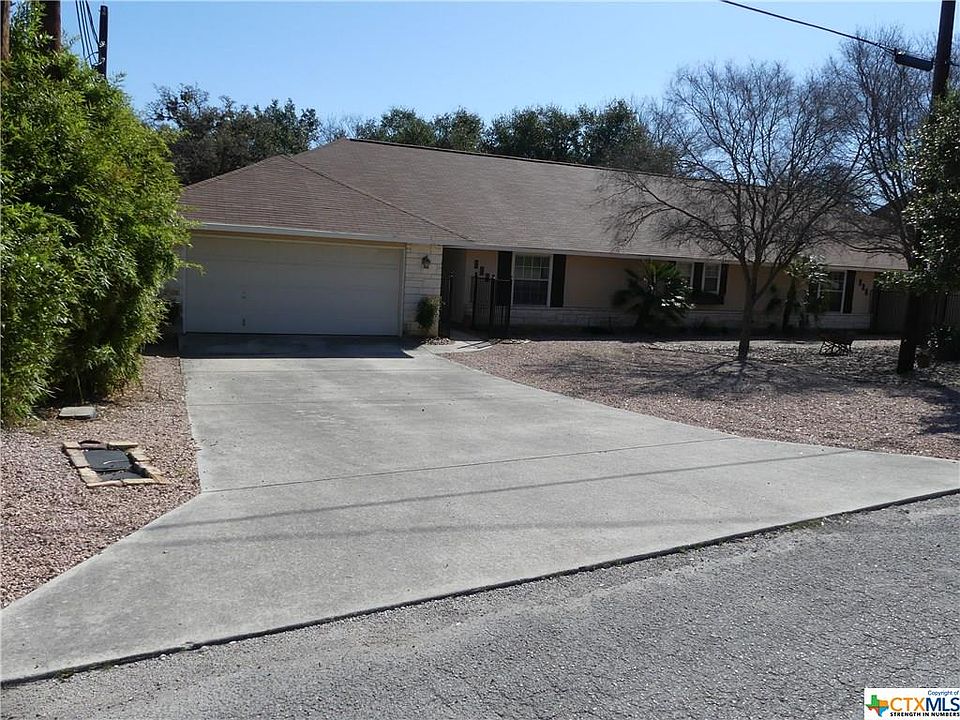 1st image of 411 Watts Ln