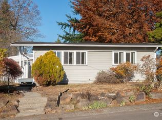 2210 NE 8th St, Renton, WA 98056