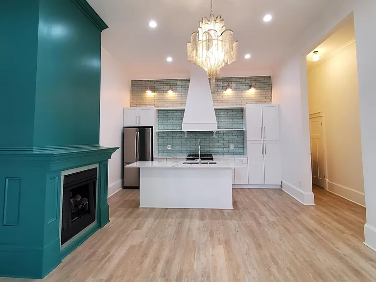 306 W Park Ave #A — Photo 1