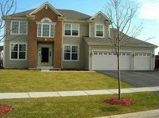 505 Woodland Way, Oswego, IL 60543