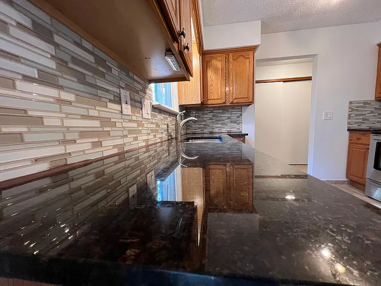 6995 Leytonstone Blvd — Photo 17
