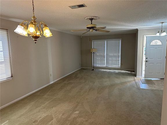 5th image of 2314 Woodmere Blvd