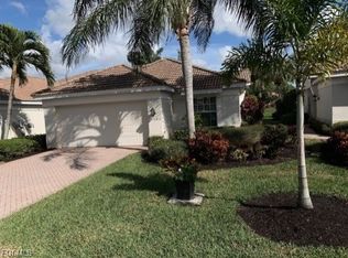 10045 Colonial Country Club Blvd, Fort Myers, FL 33913