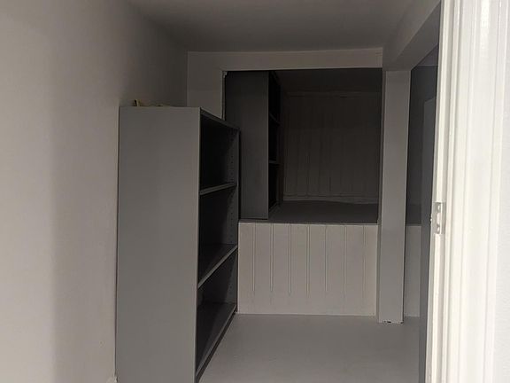 4th image of 2614 Adelbert Ave